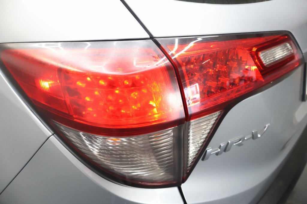 Used 2021 Honda HR-V LX image 26