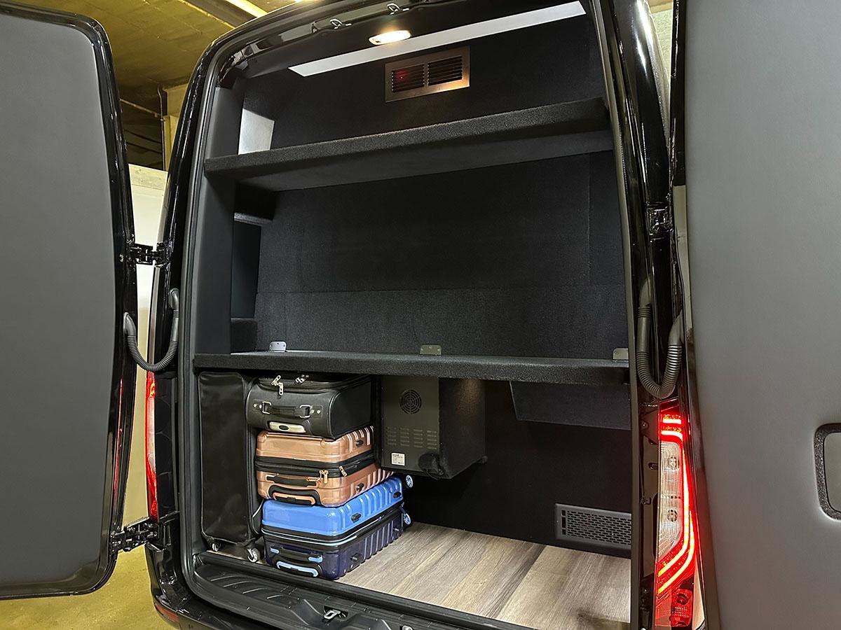 Used 2024 Mercedes-Benz Sprinter 3500 image 19