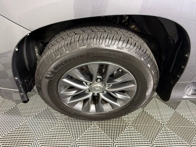 Used 2015 Lexus GX 460 Luxury image 13