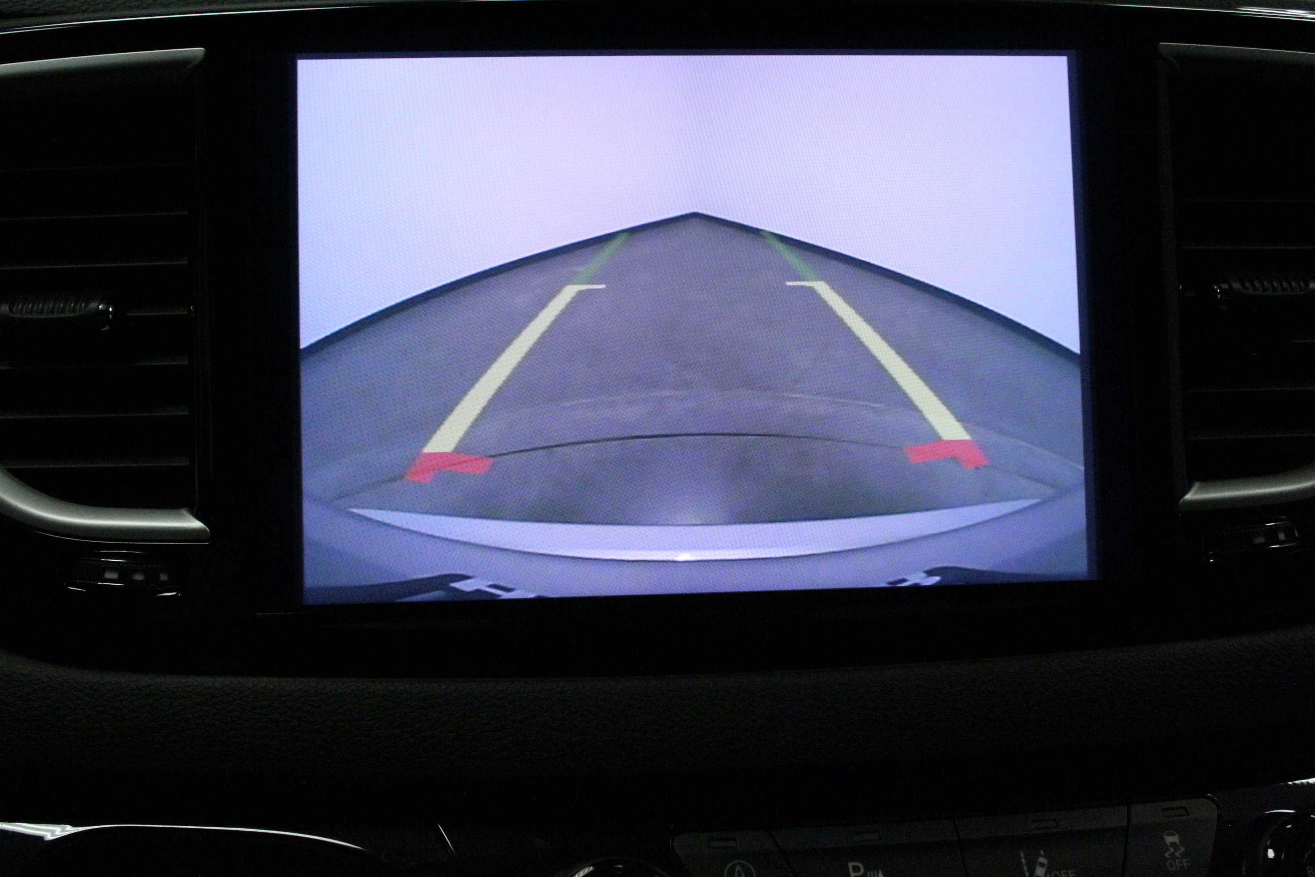 Used 2024 Chrysler Pacifica Touring-L FWD image 37