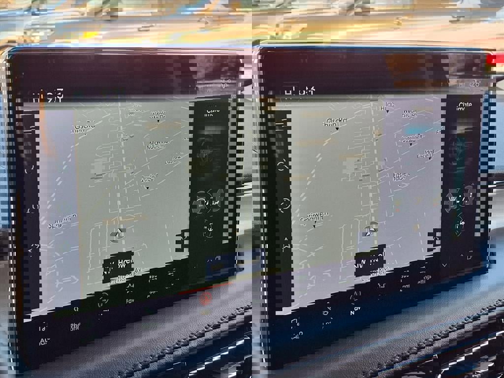 Used 2023 Lincoln Nautilus Reserve w/ Equipment Group 201A image 18