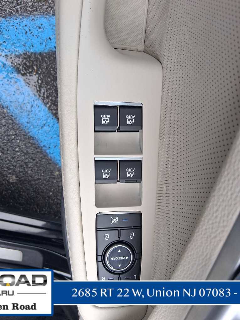 Used 2015 Hyundai Genesis 3.8 w/ Option Group 04 image 15