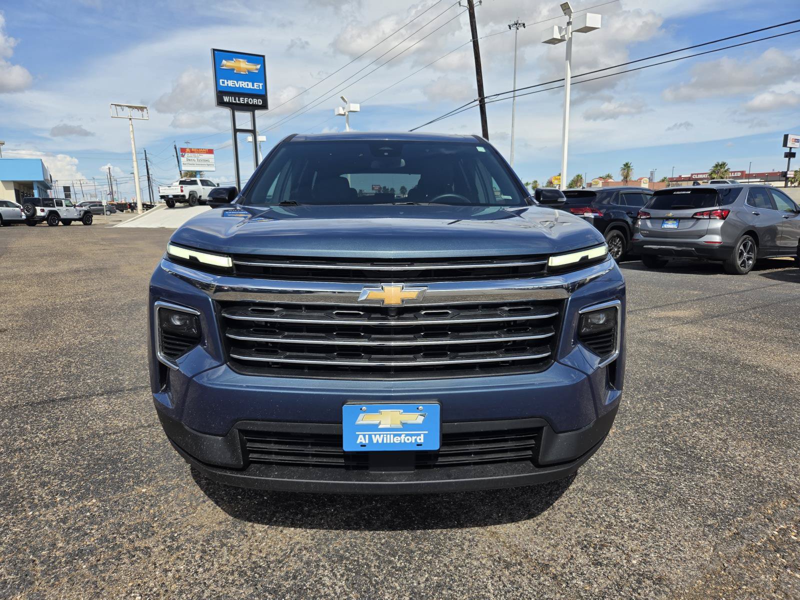 Used 2026 Chevrolet Traverse LT AWD/4WD image 8
