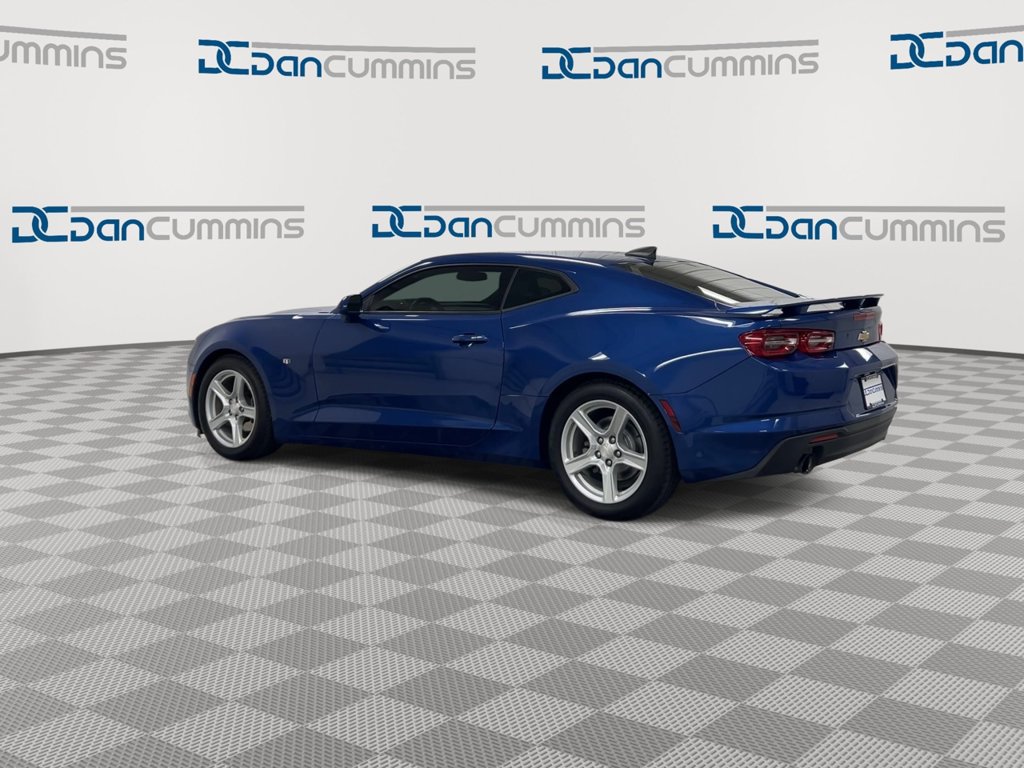 Used 2019 Chevrolet Camaro LT RWD image 6