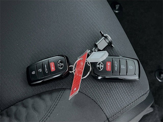 New 2025 Toyota Tundra SR5 image 33