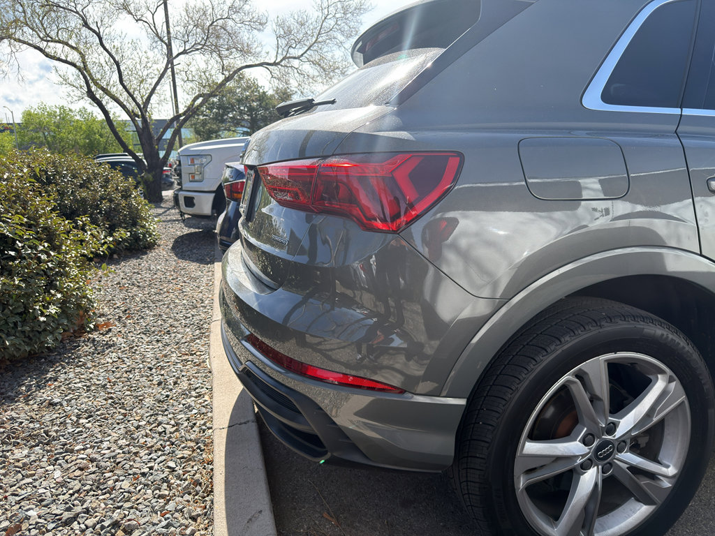 Used 2020 Audi Q3 2.0T Premium Plus w/ Premium Plus Package image 9