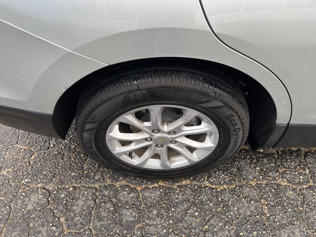Used 2020 Chevrolet Equinox LS image 29