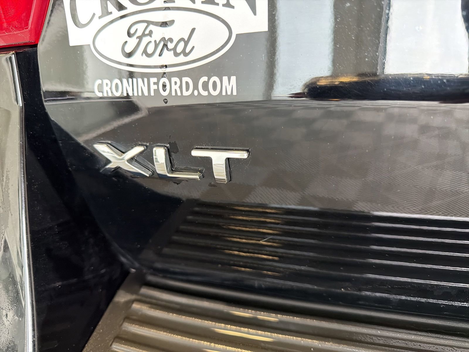 Used 2018 Ford Expedition Max XLT w/ Equipment Group 202A AWD/4WD image 8