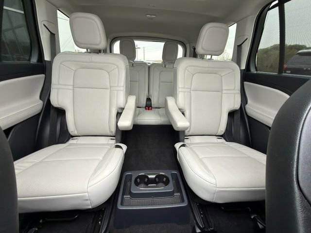 Used 2025 Lincoln Aviator Reserve w/ Equipment Group 201A image 40