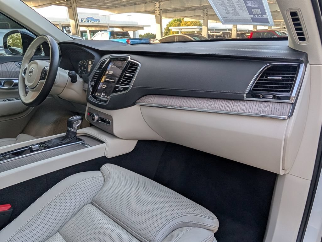 Used 2022 Volvo XC90 T6 Inscription w/ Advanced Package AWD/4WD image 28