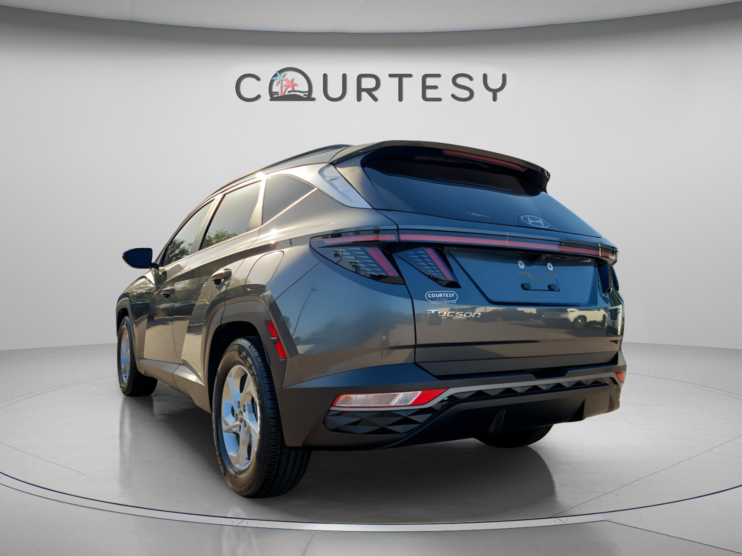 Certified 2022 Hyundai Tucson SEL FWD image 2