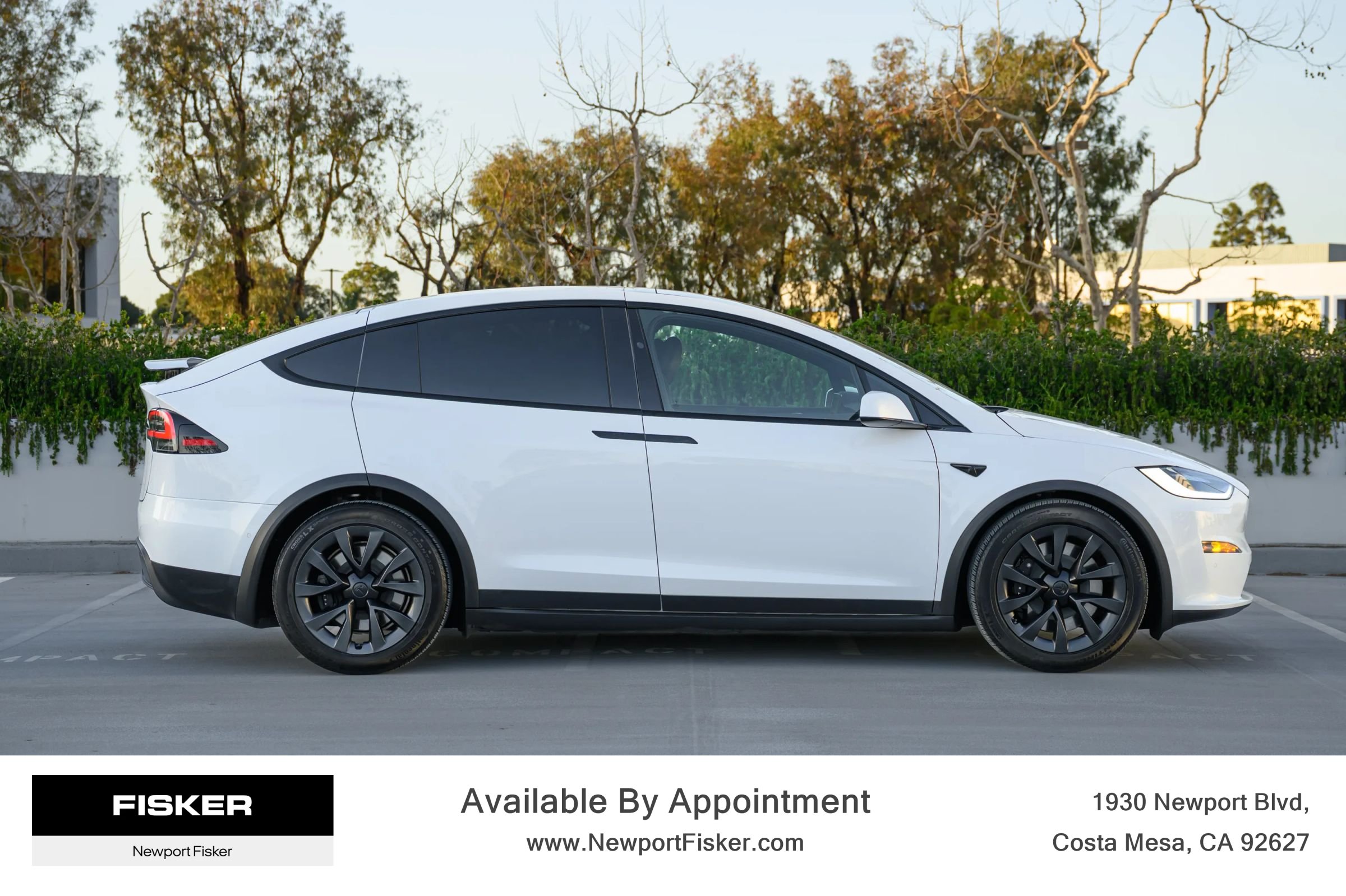 Used 2022 Tesla Model X AWD/4WD image 4