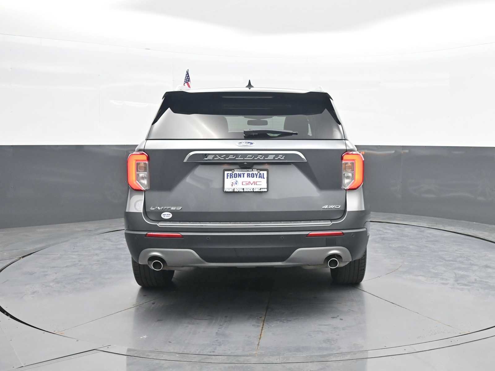 Used 2021 Ford Explorer Limited w/ Equipment Group 301A AWD/4WD image 6