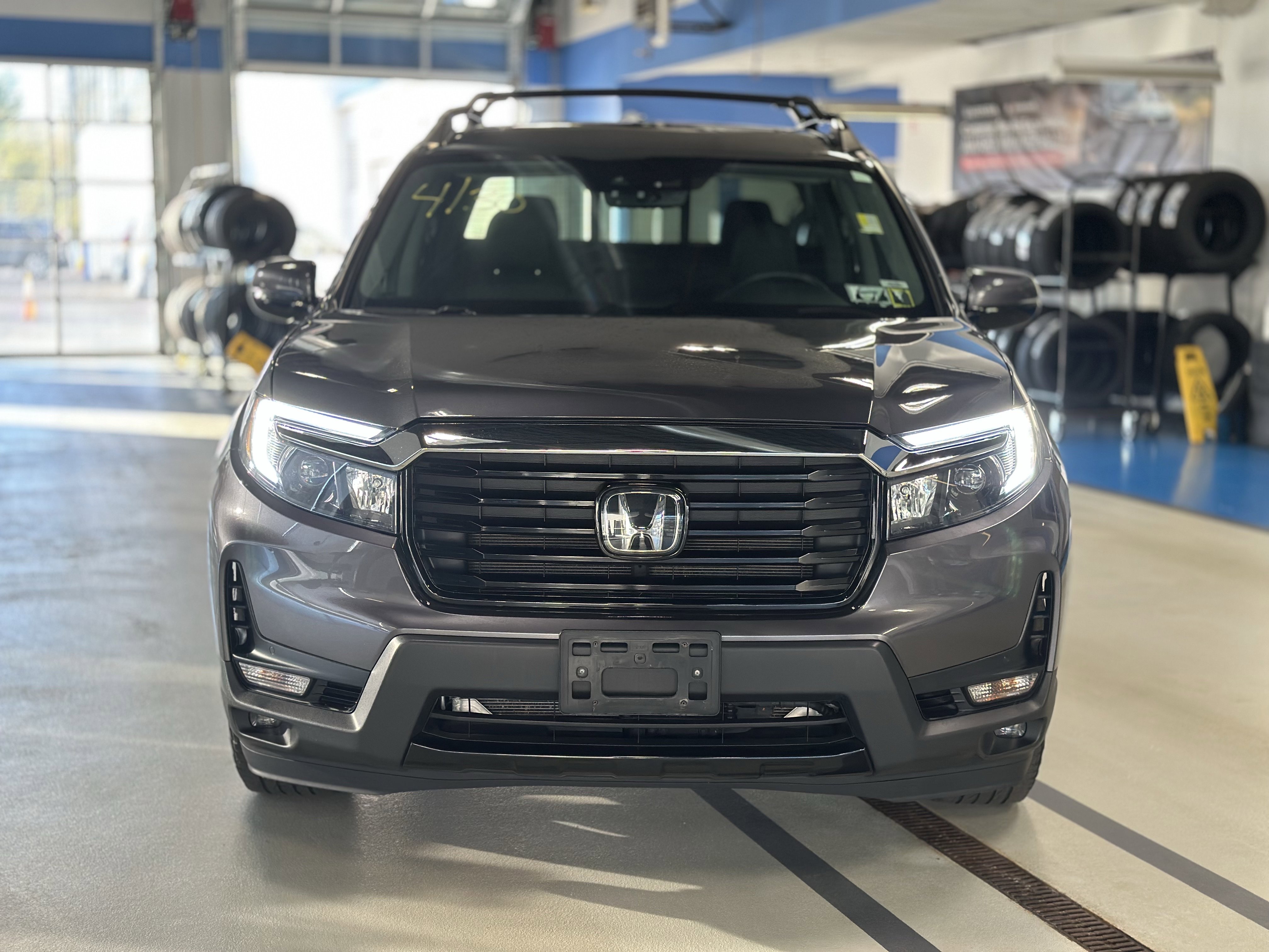 Used 2023 Honda Ridgeline RTL-E image 2