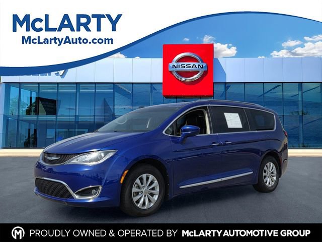 Used 2018 Chrysler Pacifica Touring-L Plus