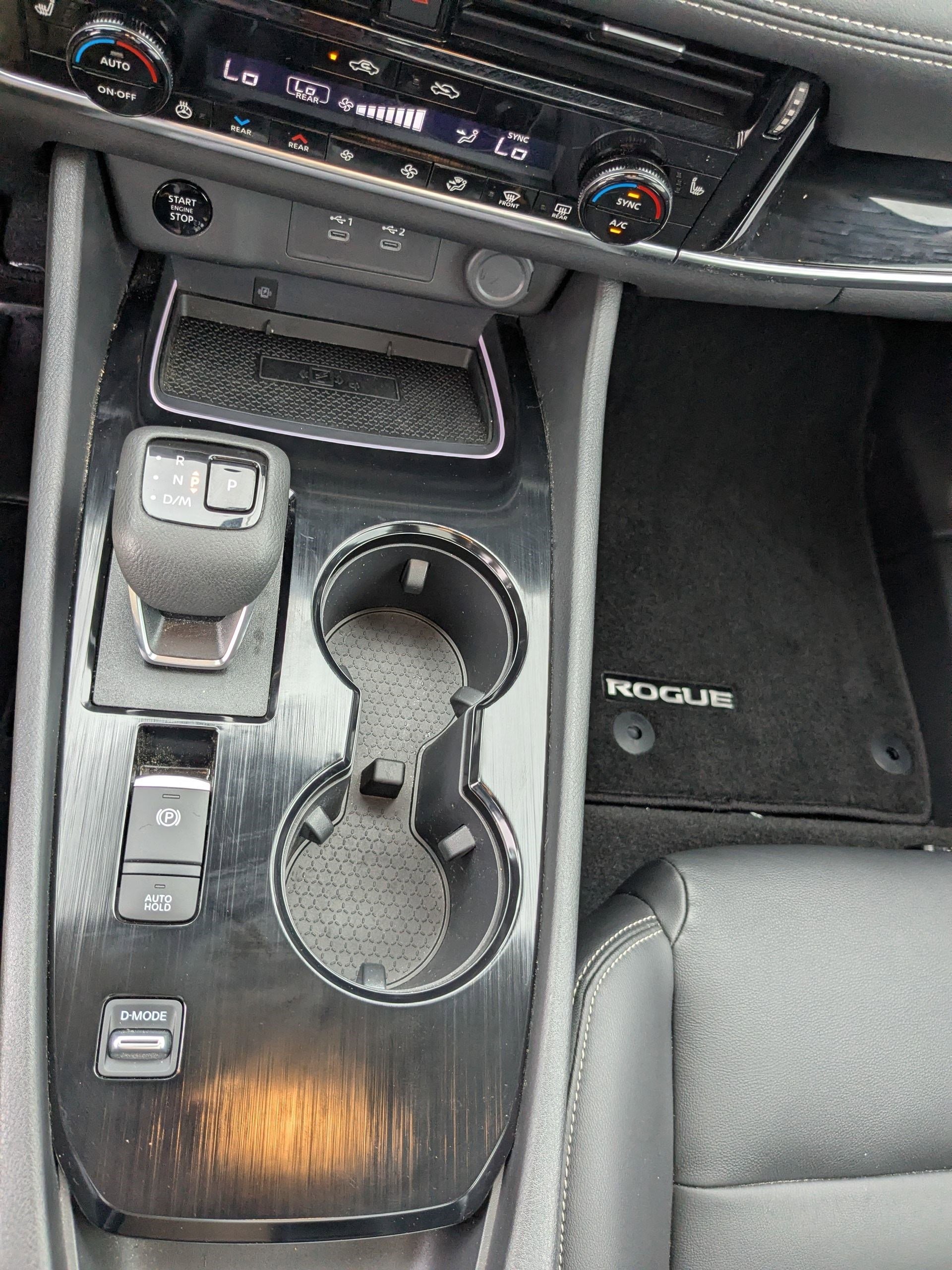 Used 2024 Nissan Rogue SL w/ SL Premium Package image 17