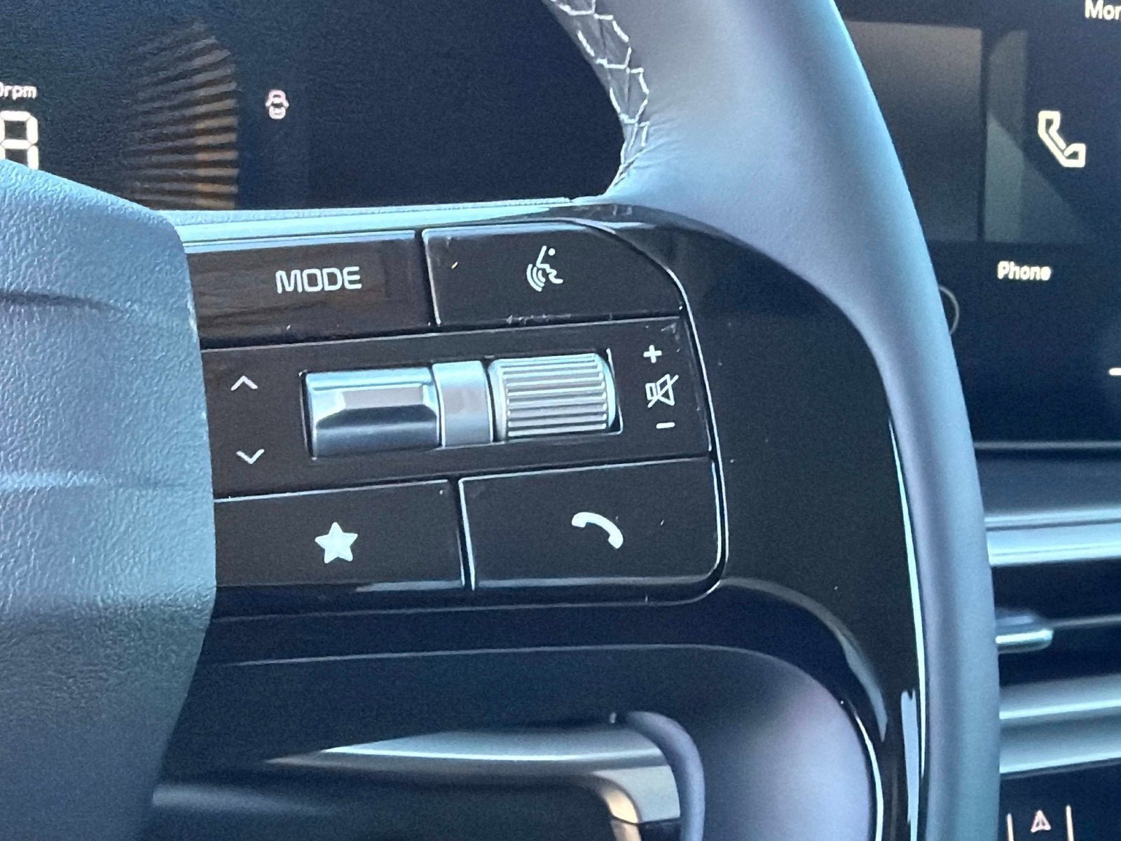 New 2026 Kia Sorento LX FWD image 27