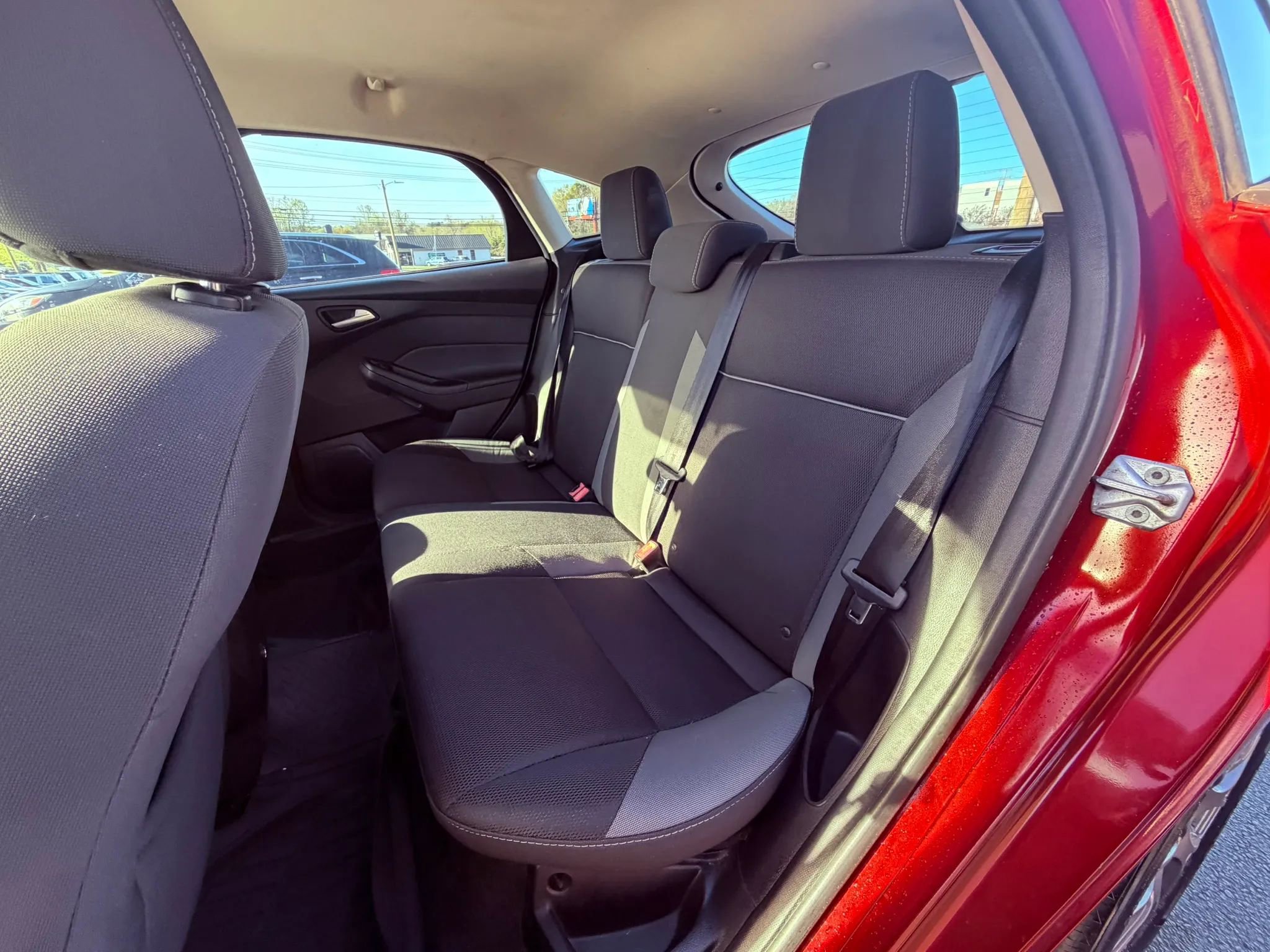 Used 2014 Ford Focus SE image 10