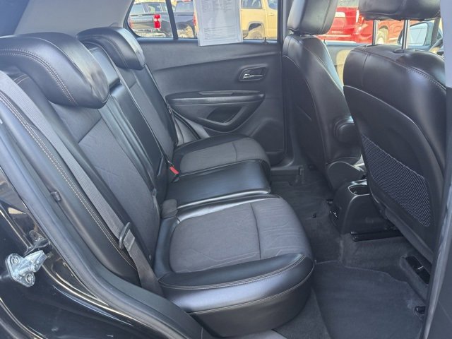 Used 2019 Chevrolet Trax LT w/ LT Convenience Package image 31