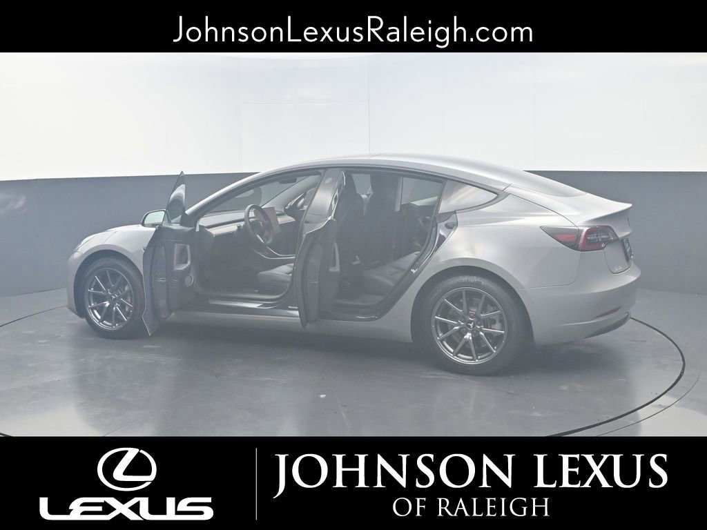 Used 2020 Tesla Model 3 Standard Range Plus image 28