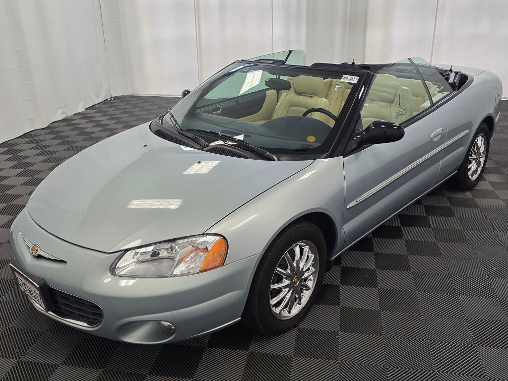 Used 2003 Chrysler Sebring Limited image 27
