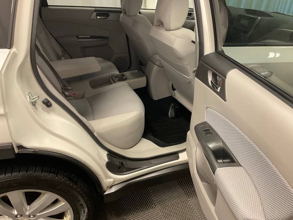 Used 2012 Subaru Forester 2.5X Premium AWD/4WD image 24