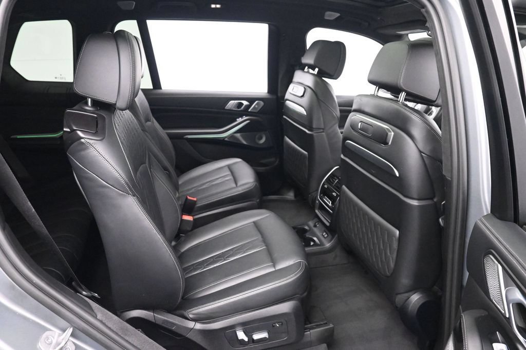 Used 2023 BMW X7 M60i w/ Executive Package AWD/4WD image 22