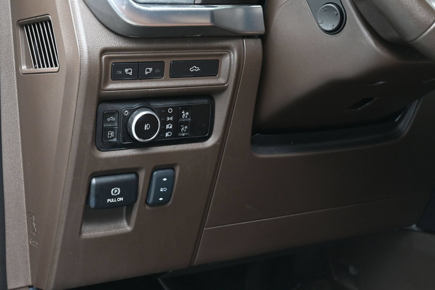 Used 2023 Ford F150 King Ranch w/ Equipment Group 601A High AWD/4WD image 23