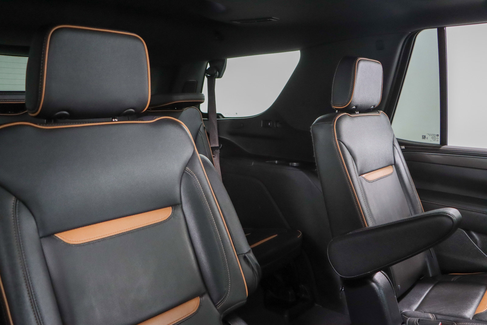Used 2022 GMC Yukon AT4 AWD/4WD image 32