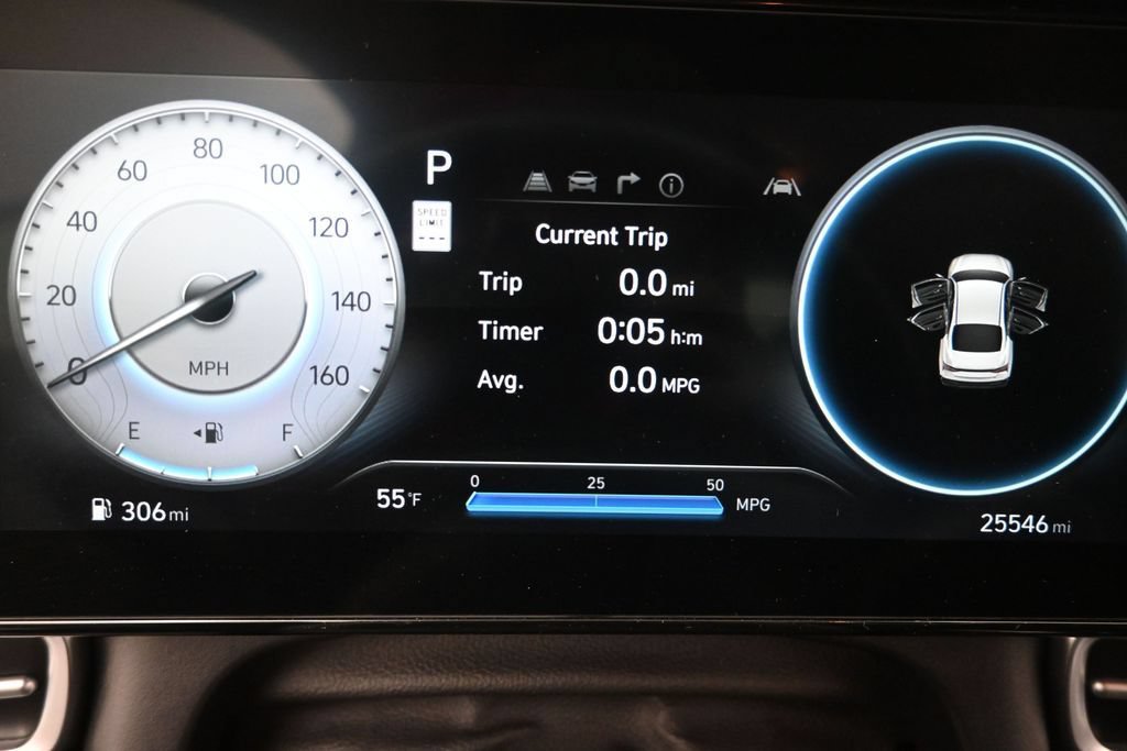 Used 2025 Hyundai Elantra SEL FWD image 21
