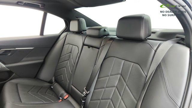 Used 2024 BMW 530i image 29