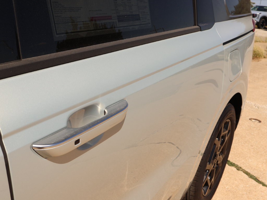 New 2027 Kia Carnival SX w/ Dark Edition Package FWD image 13