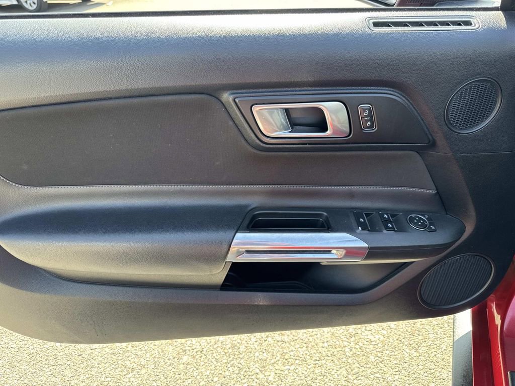 Certified 2022 Ford Mustang Convertible w/ Equipment Group 101A image 19