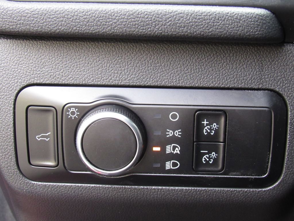 Used 2024 Ford Escape ST-Line w/ Tech Pack #1 AWD/4WD image 33