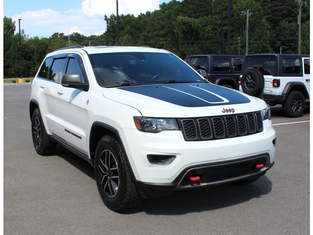 Used 2019 Jeep Grand Cherokee Trailhawk AWD/4WD image 3