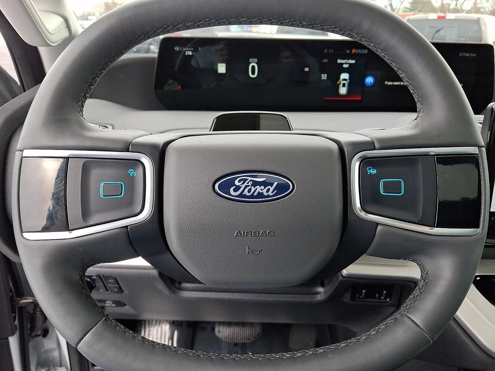 Used 2025 Ford Expedition Active image 22