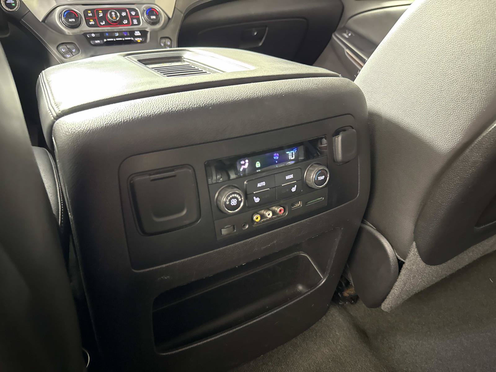Used 2016 GMC Yukon SLT w/ Open Road Package RWD image 14