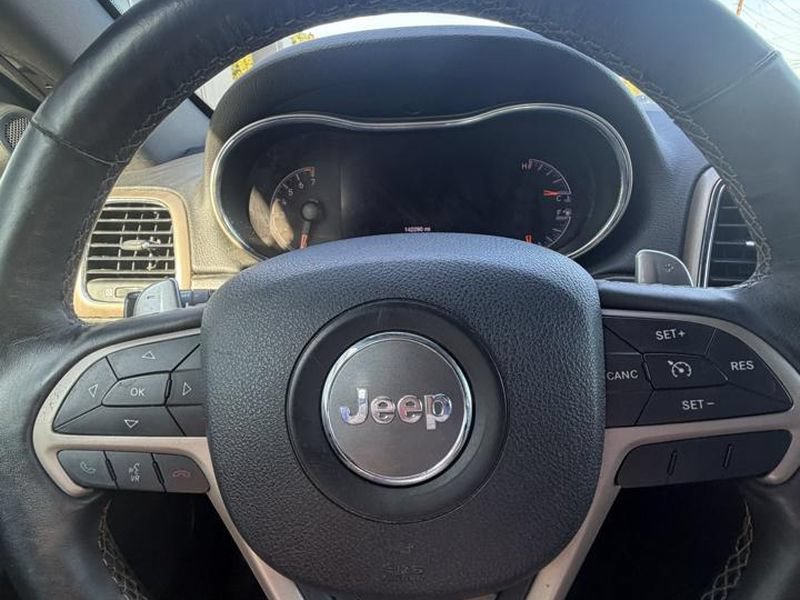 Used 2017 Jeep Grand Cherokee Limited AWD/4WD image 7