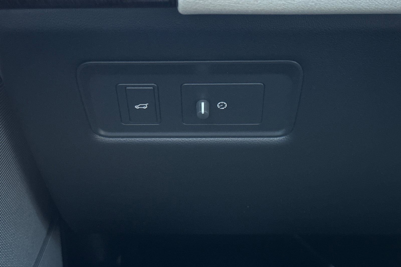 Used 2019 Land Rover Range Rover Sport HSE image 32