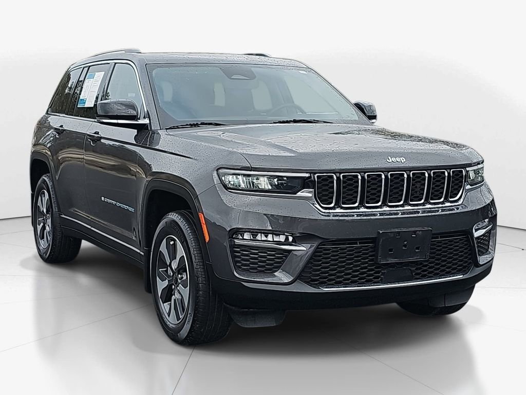 Used 2022 Jeep Grand Cherokee Limited 4xe w/ MOPAR Finishing Package image 2