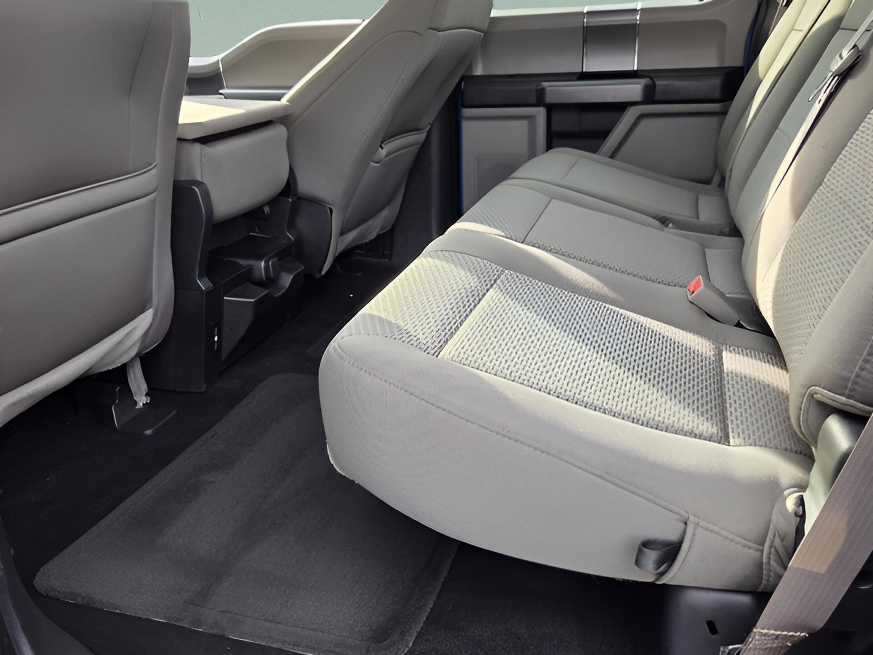 Used 2019 Ford F150 XLT w/ XTR Package image 10