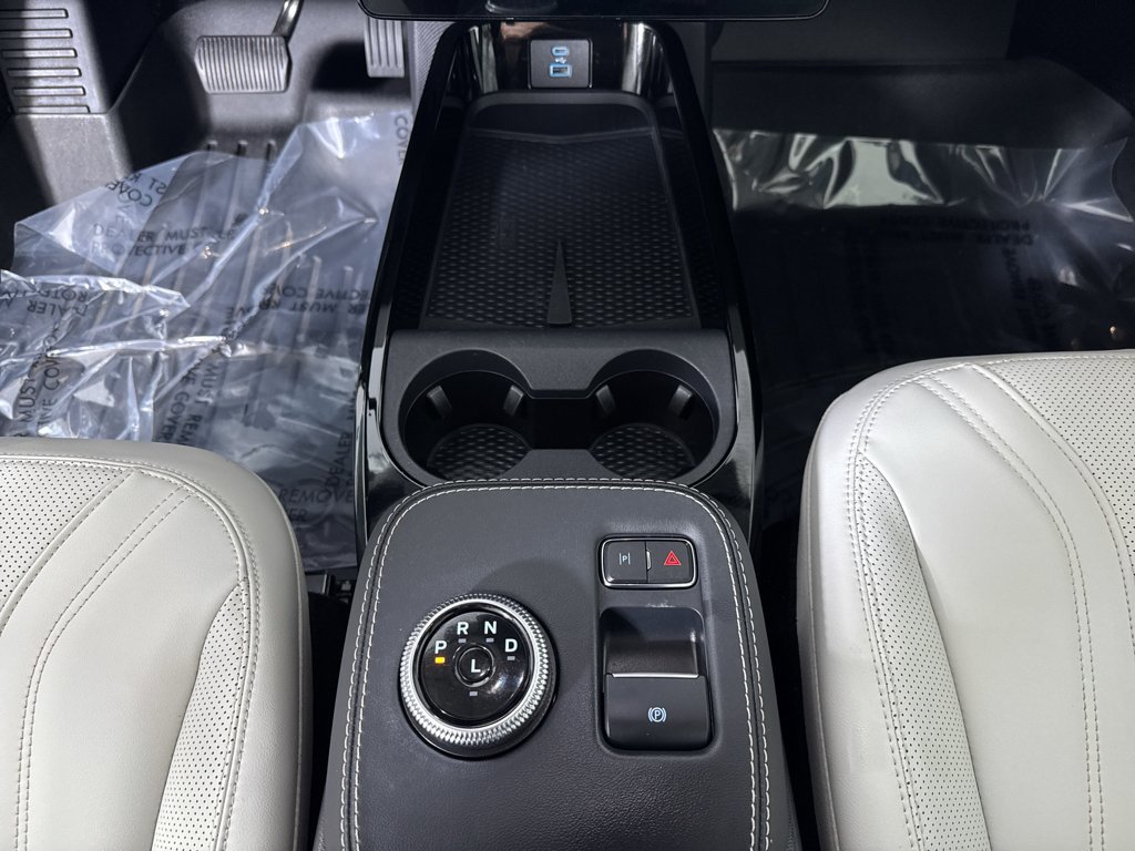 Used 2022 Ford Mustang Mach-E Premium image 23