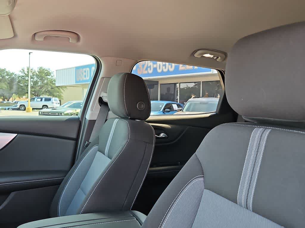 Used 2026 Chevrolet Blazer LT FWD image 15