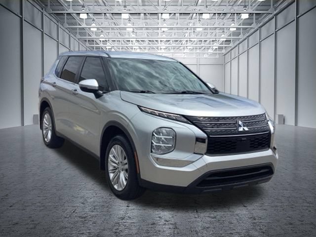 Used 2022 Mitsubishi Outlander ES FWD image 35