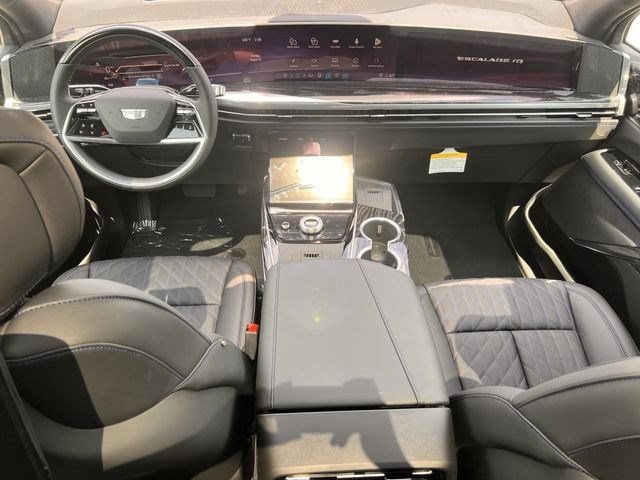 New 2026 Cadillac Escalade IQ Luxury 1 AWD/4WD image 9
