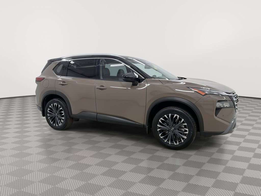 Certified 2025 Nissan Rogue SL w/ Tech Package FWD image 13