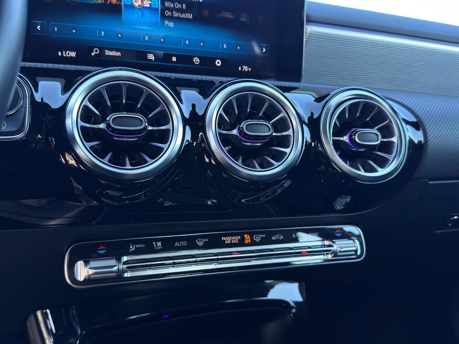 Used 2022 Mercedes-Benz A 220 4MATIC image 20