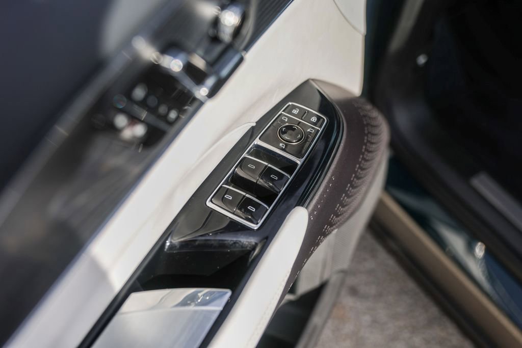 Certified 2024 Cadillac Lyriq Sport image 22