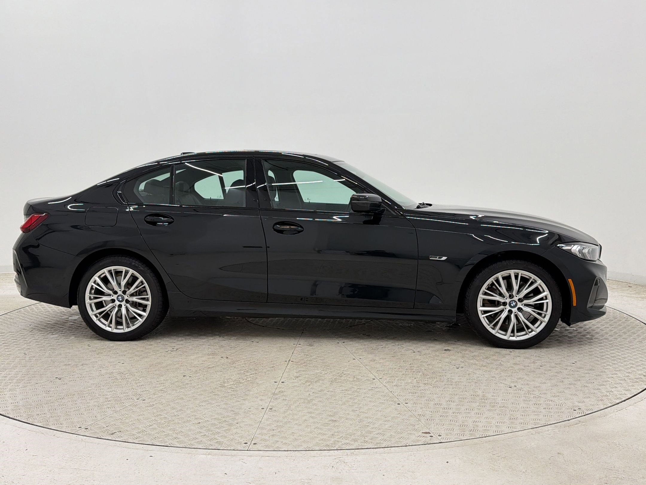 Used 2023 BMW 330e w/ Convenience Package RWD image 8