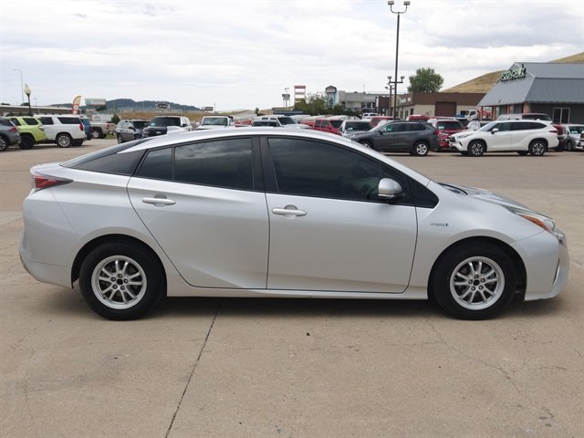 Used 2016 Toyota Prius Four w/ Advanced Technology Package FWD image 5